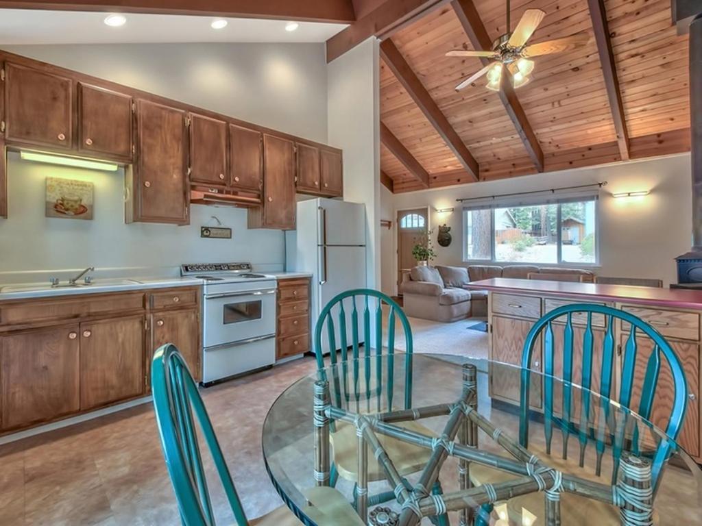 Holiday home Cozy Tahoe Cabin Heavenly & Lakefront *