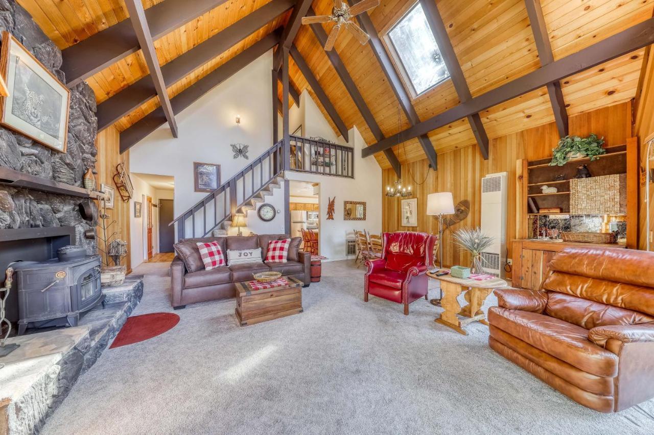 Tallac Views Getaway Holiday home *