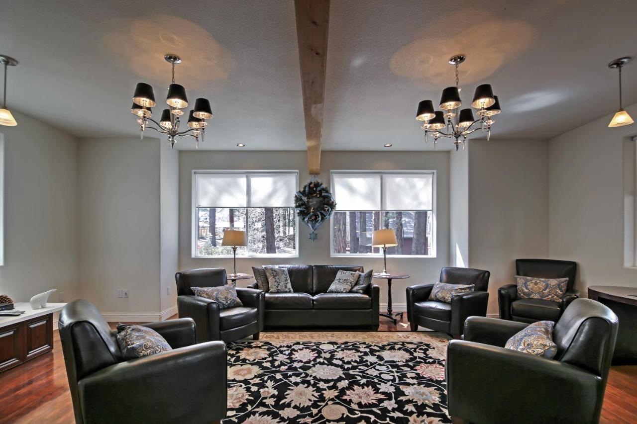 Luxurious South Tahoe Less Than 2 Mi To Lake! South Lake Tahoe
