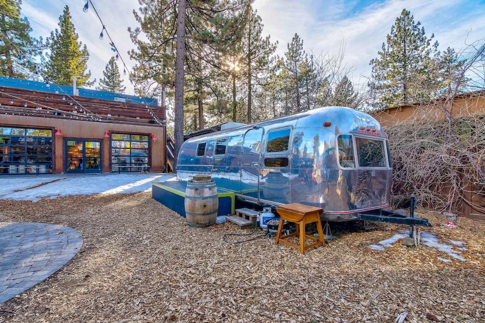 Basecamp Tahoe South 3*