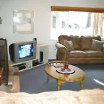 1101 Dedi Ave
