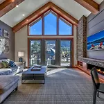 Luxury 2Br Residence Steps From Heavenly Village & Gondola Condo