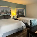 Bluebird Day Inn & Suites