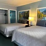 Bluebird Day Inn & Suites