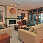 Sierra Shores