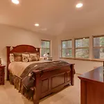Black Bear Villa - Four Bedroom Home