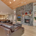 Evergreen Estate - Seven Bedroom Home