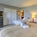 Quiet South Lake Tahoe Condo About 1 Mi To Keys Beach!