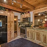 Private Tahoe Mtn Cabin Backing To The Forest!