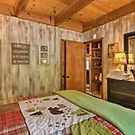 Private Tahoe Mtn Cabin Backing To The Forest!