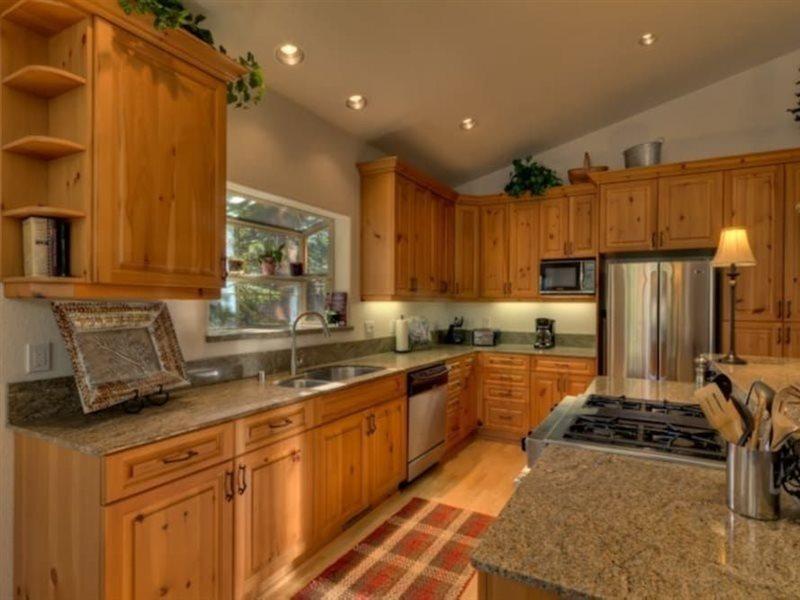 2058 Lukins Way Holiday home South Lake Tahoe