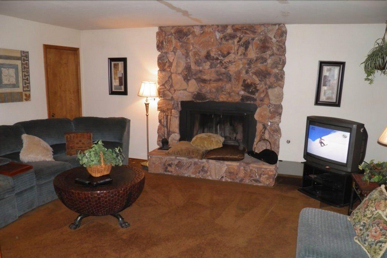 1421 Meadow Crest Drive South Lake Tahoe