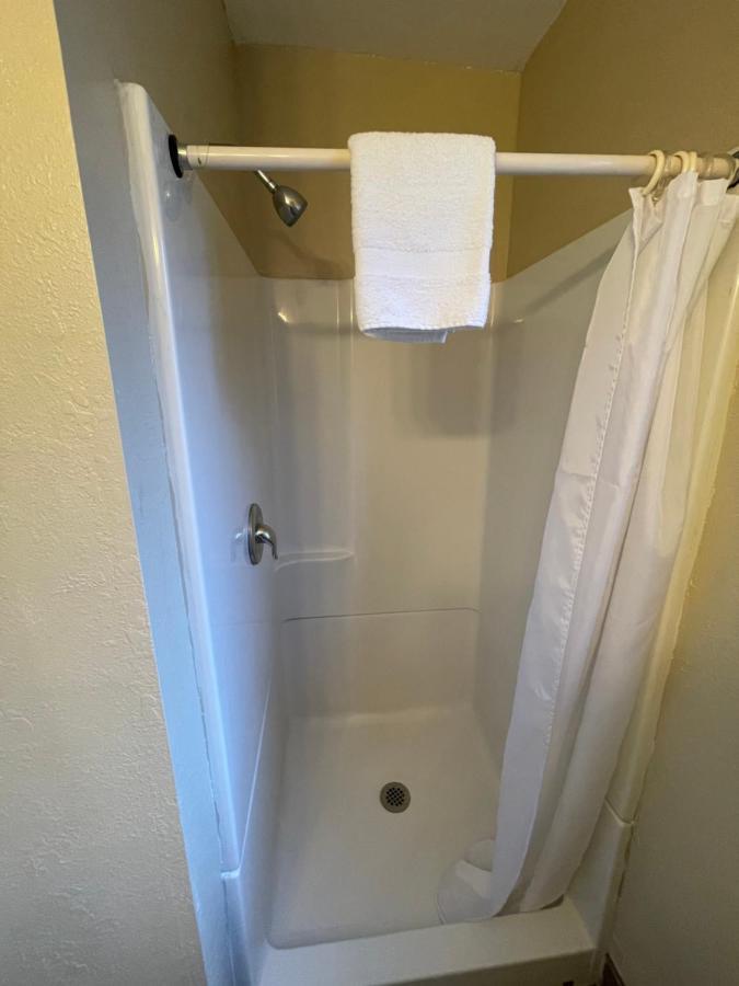 Tahoe Hacienda Motel 2*