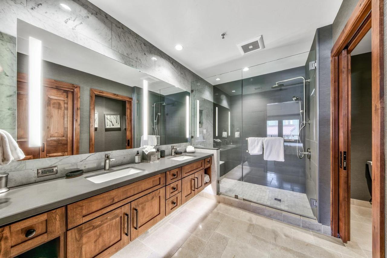 Luxury 2br Steps From Heavenly Village & Gondola Apartment South Lake Tahoe