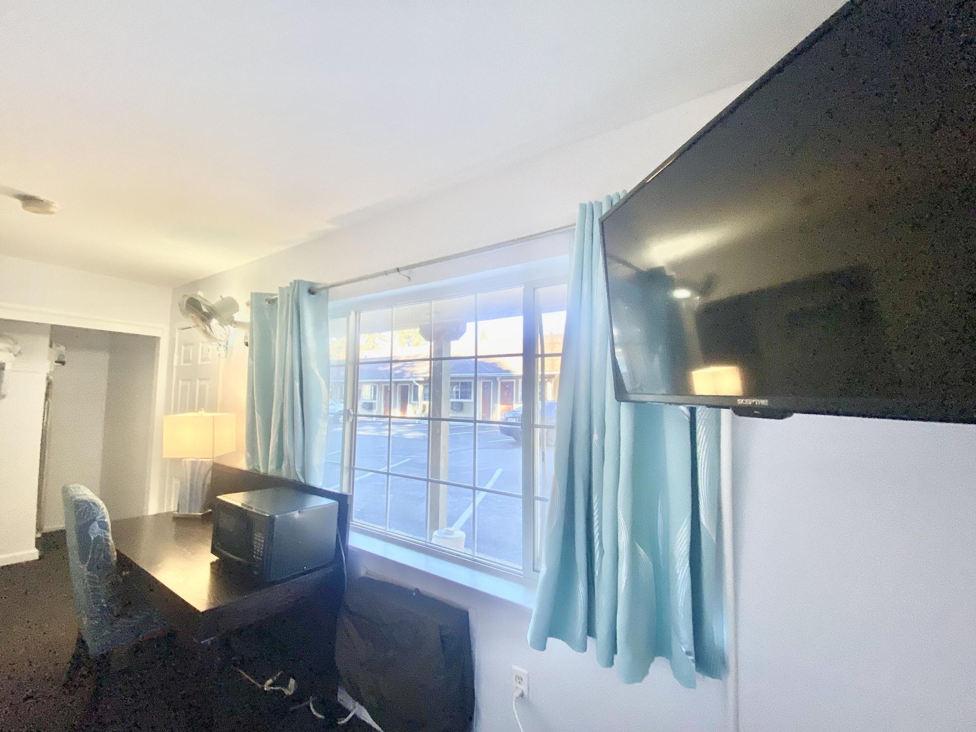 Motel Bluebird Day &