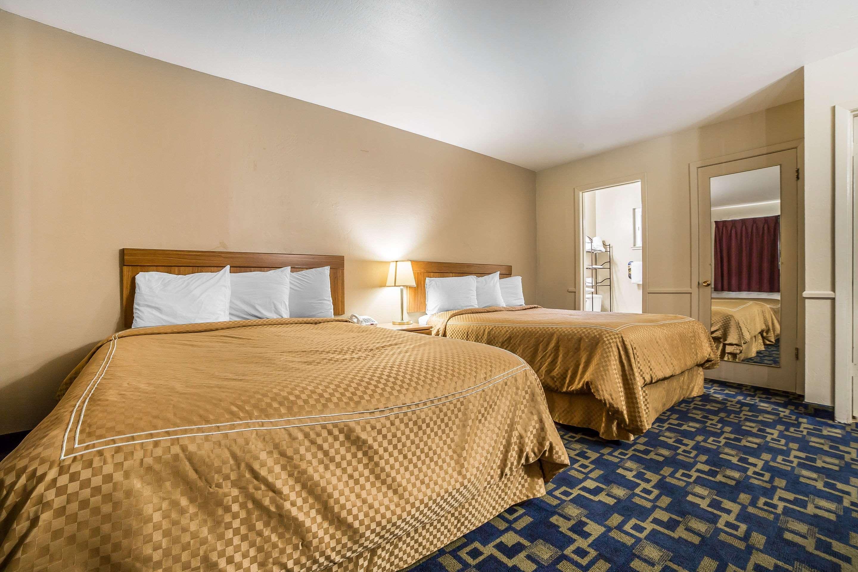 Quality South Tahoe Inn 2*