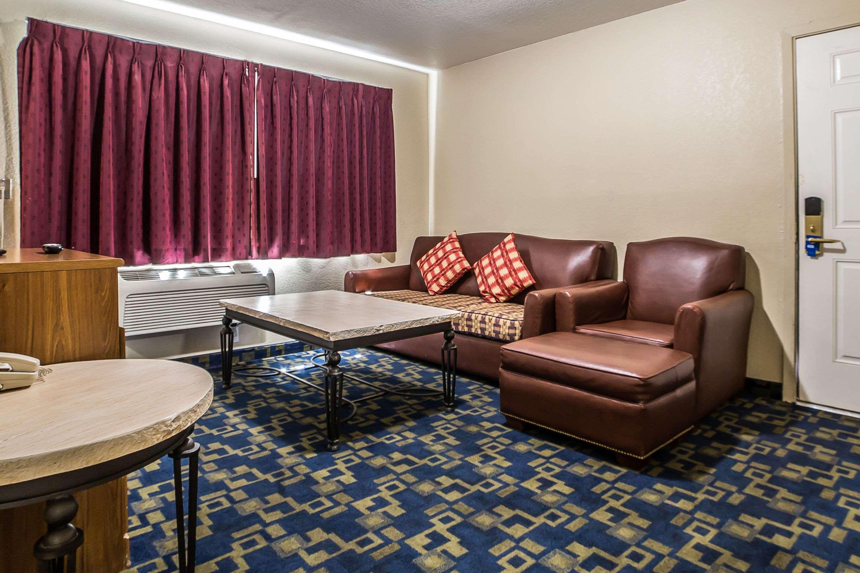 Quality South Tahoe Inn 2*