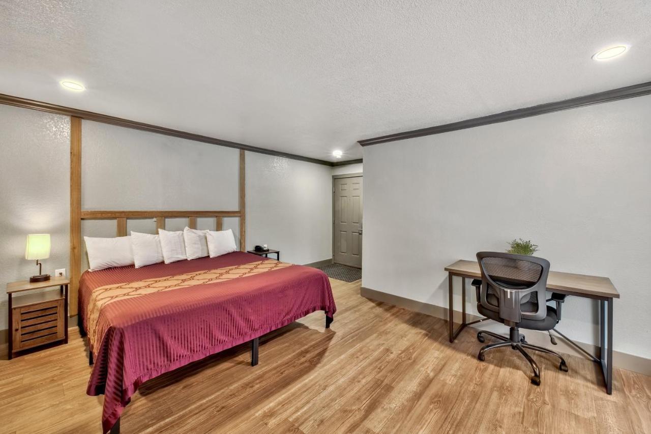 Blue Jay Hotel