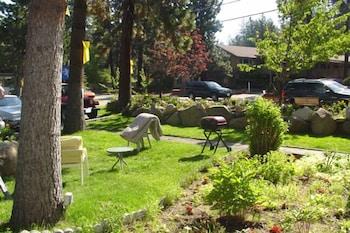 Americana Village