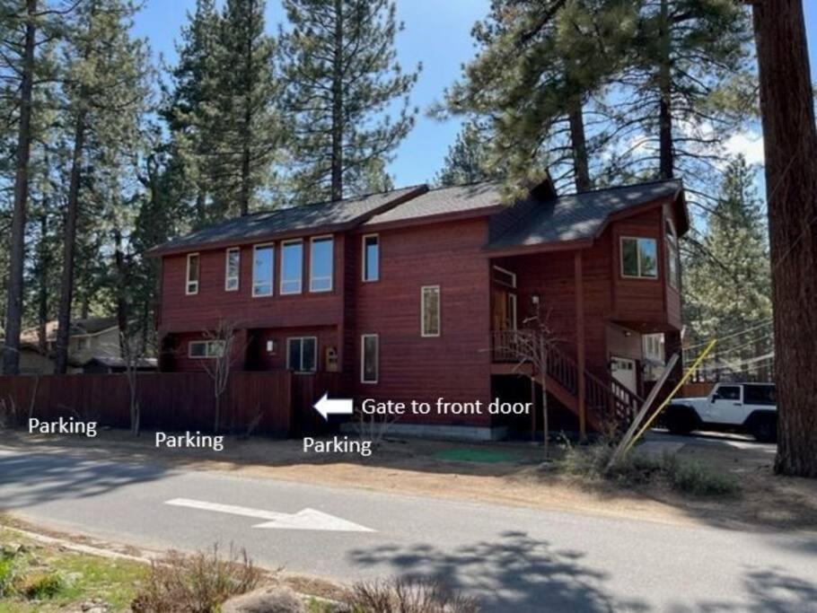 Tahoe Cozy Cabin, 2 Bedroom With A Gas Fireplace. South Lake Tahoe