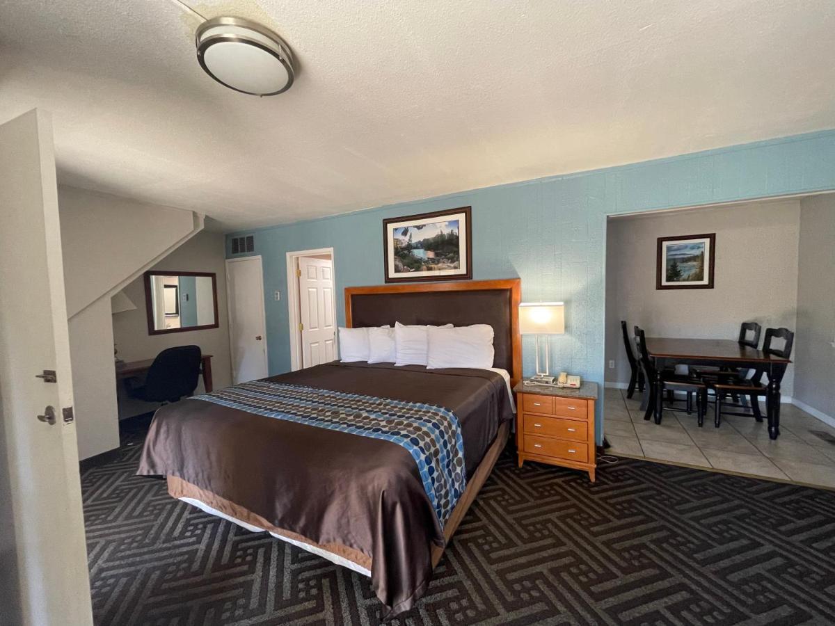 Tahoe Hacienda