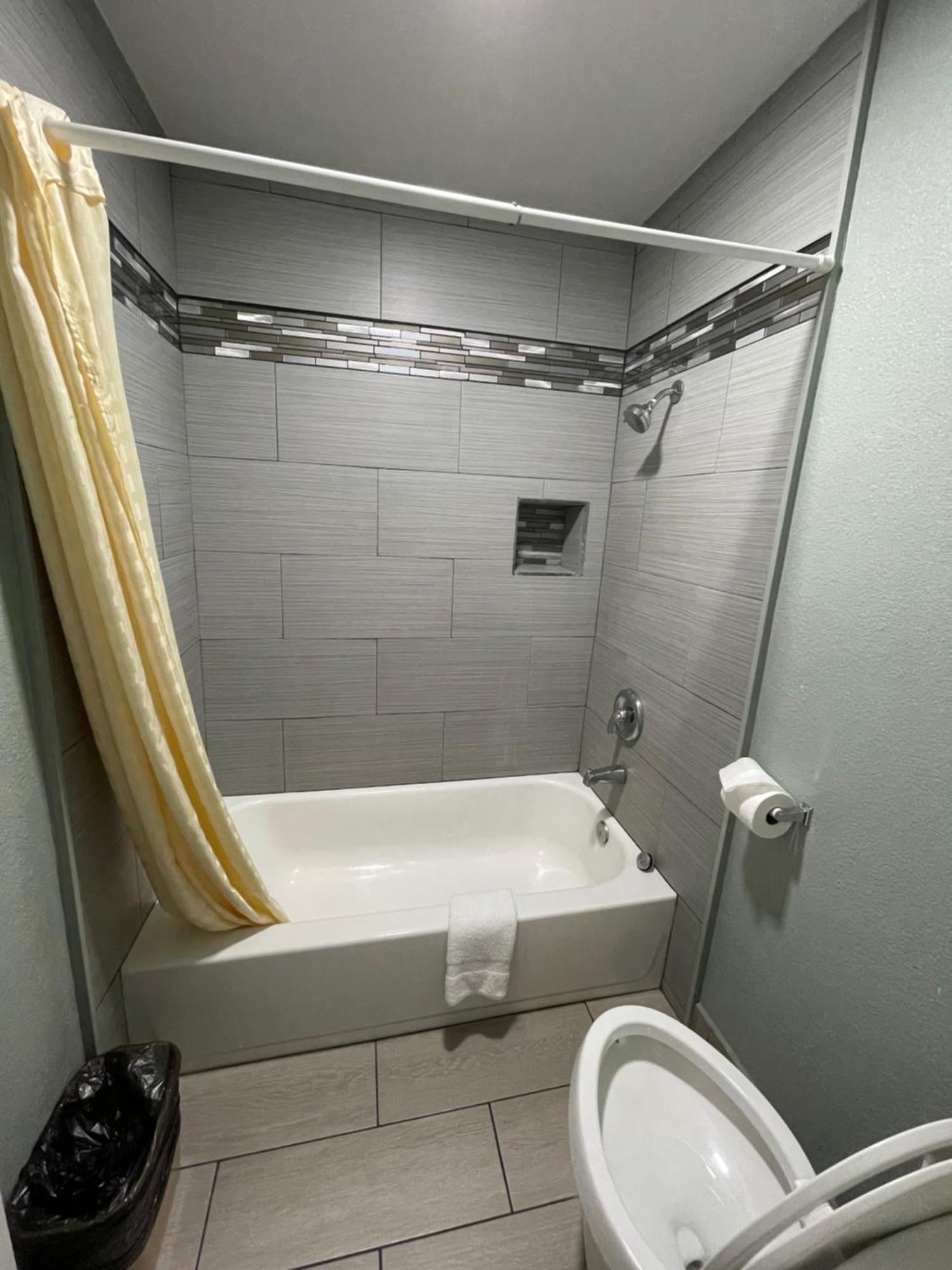 Tahoe Hacienda Motel 2*