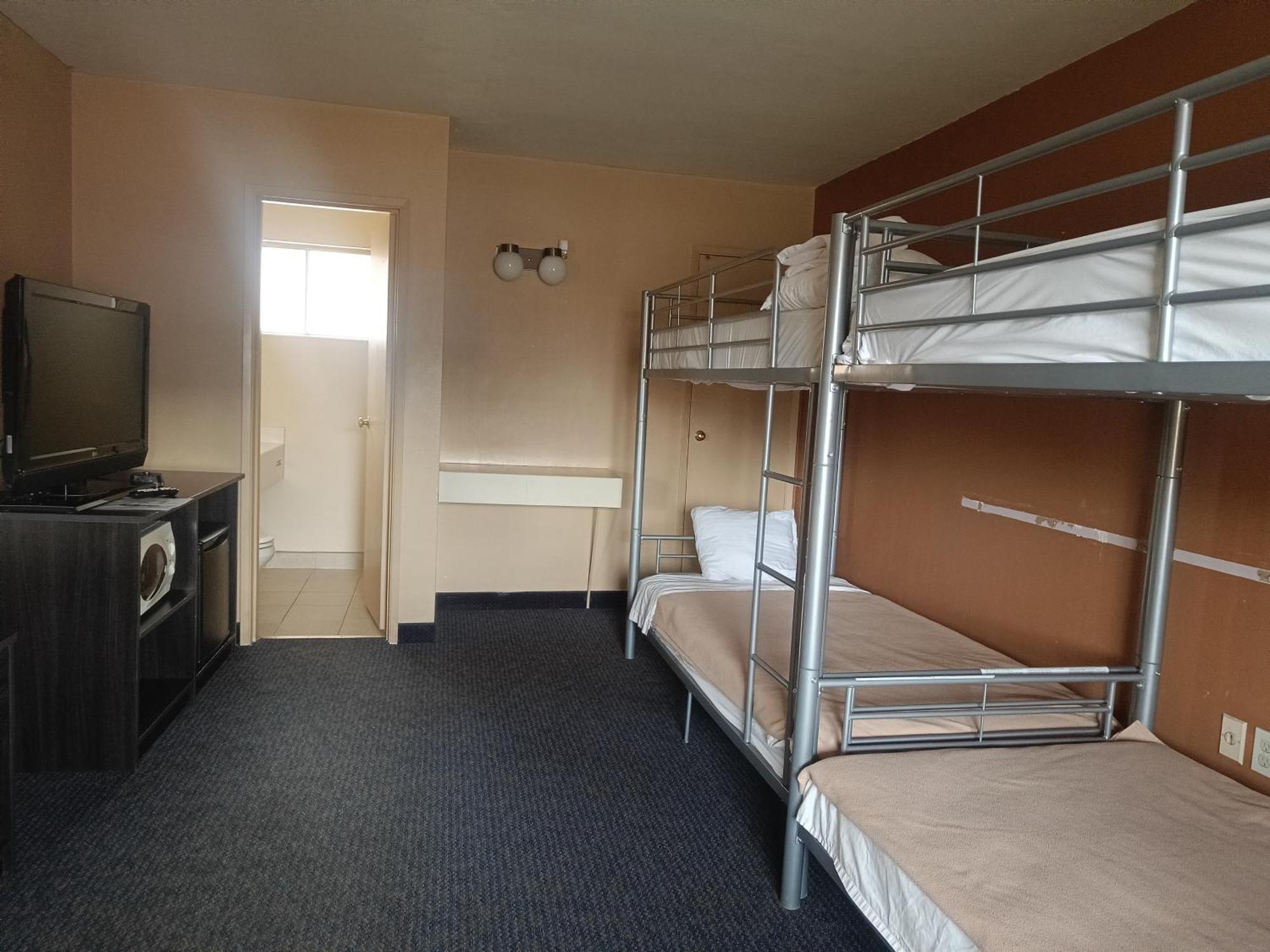 Hotel Elevation 3*