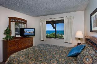 Lodge Tahoe Lakeshore & *