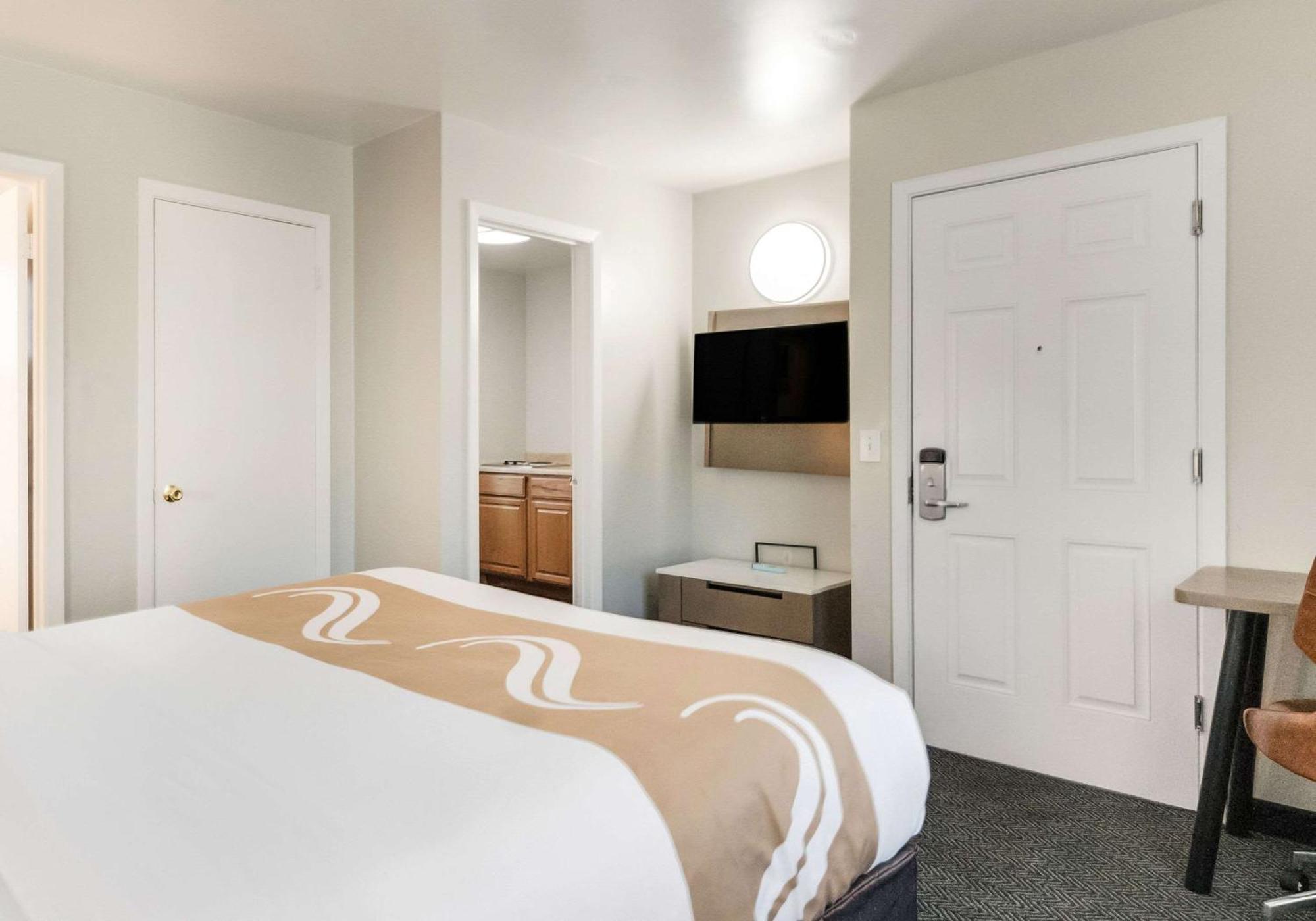Inn Quality South Tahoe 2*