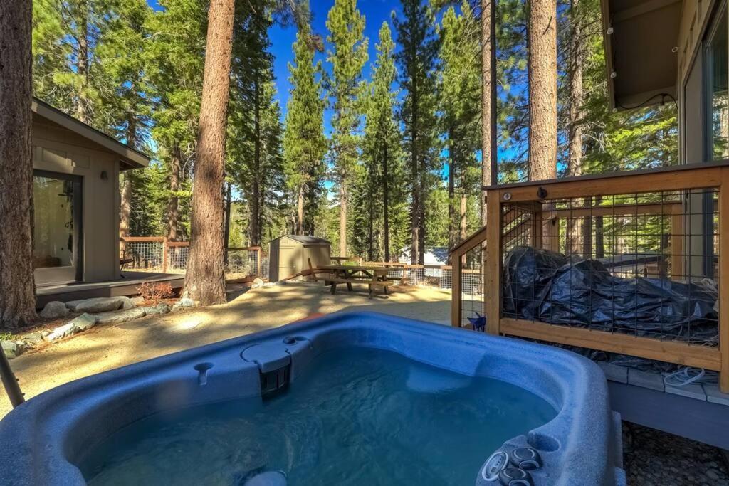 Mountain Pine Memories - Dogs - Hot Tub - E-bikes Holiday home