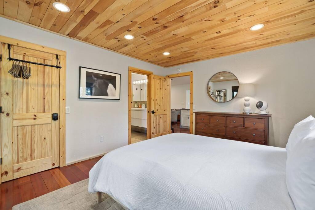 Mountain Pine Memories - Dogs - Hot Tub - E-bikes *