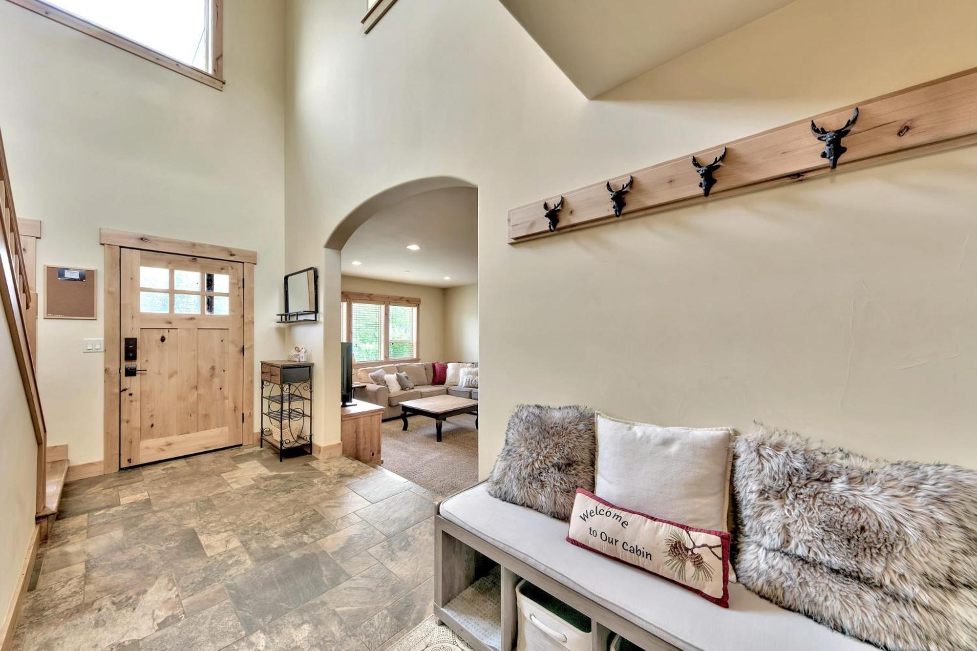 1376md Angora View *