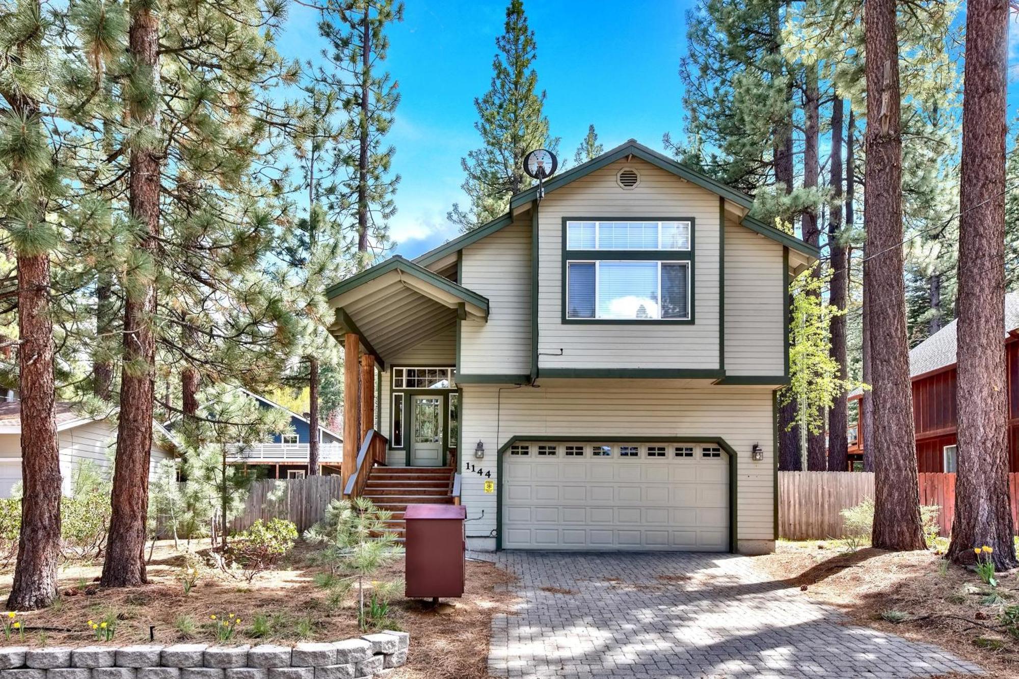 1144gb The Golden Bear Retreat South Lake Tahoe