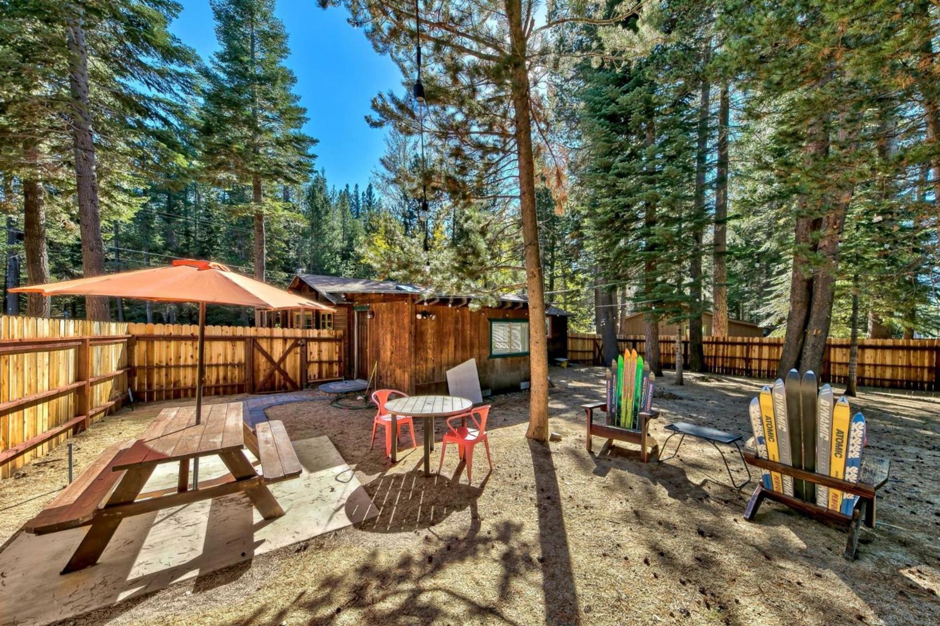 1577a The Tahoe Lazy Bear Holiday home