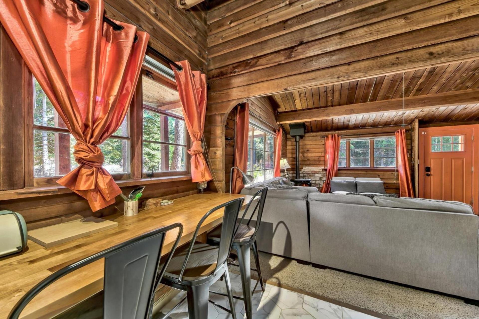 1577a The Tahoe Lazy Bear Holiday home South Lake Tahoe