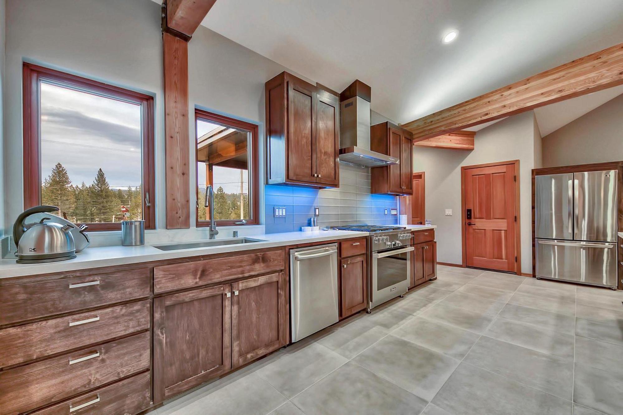 1044c Coyote Ridge