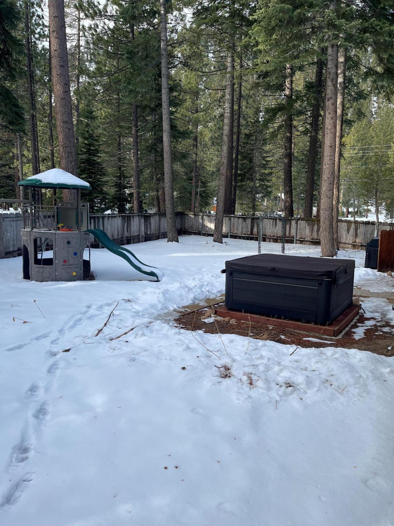 3685s River View Retreat Holiday home