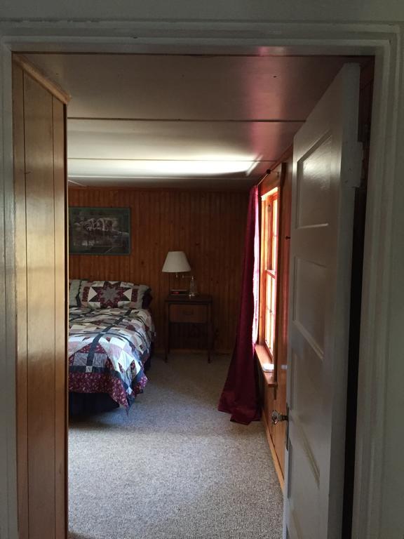 Holly's Place