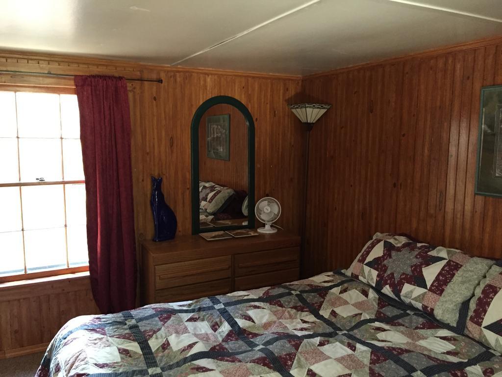 Inn Holly's Place *