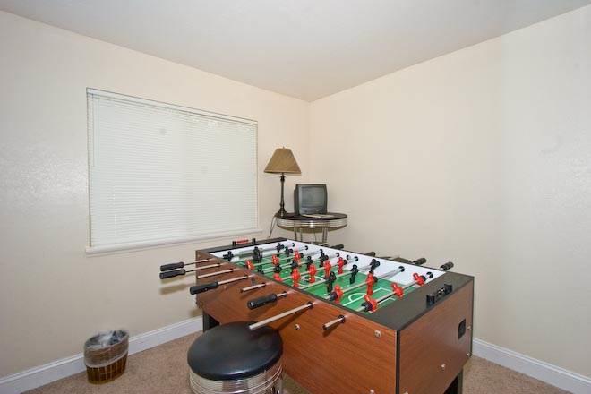 2853 Springwood Dr *