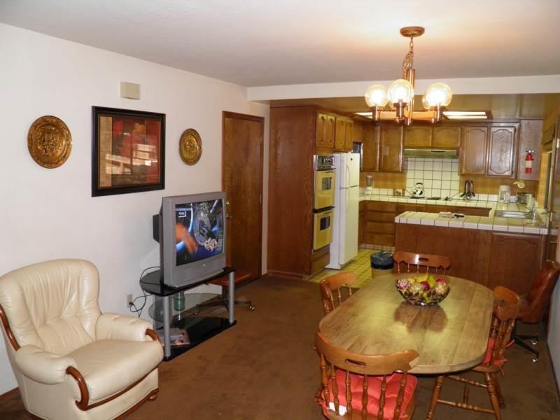 1421 Meadow Crest Drive * South Lake Tahoe