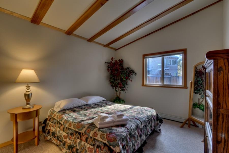 716 Lakeview Ave Holiday home South Lake Tahoe