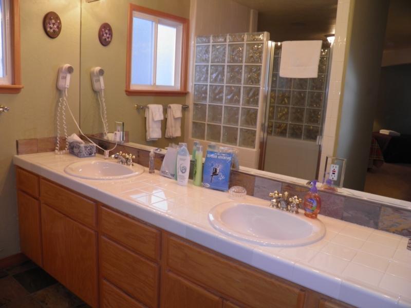 3221 Marlette Circle *