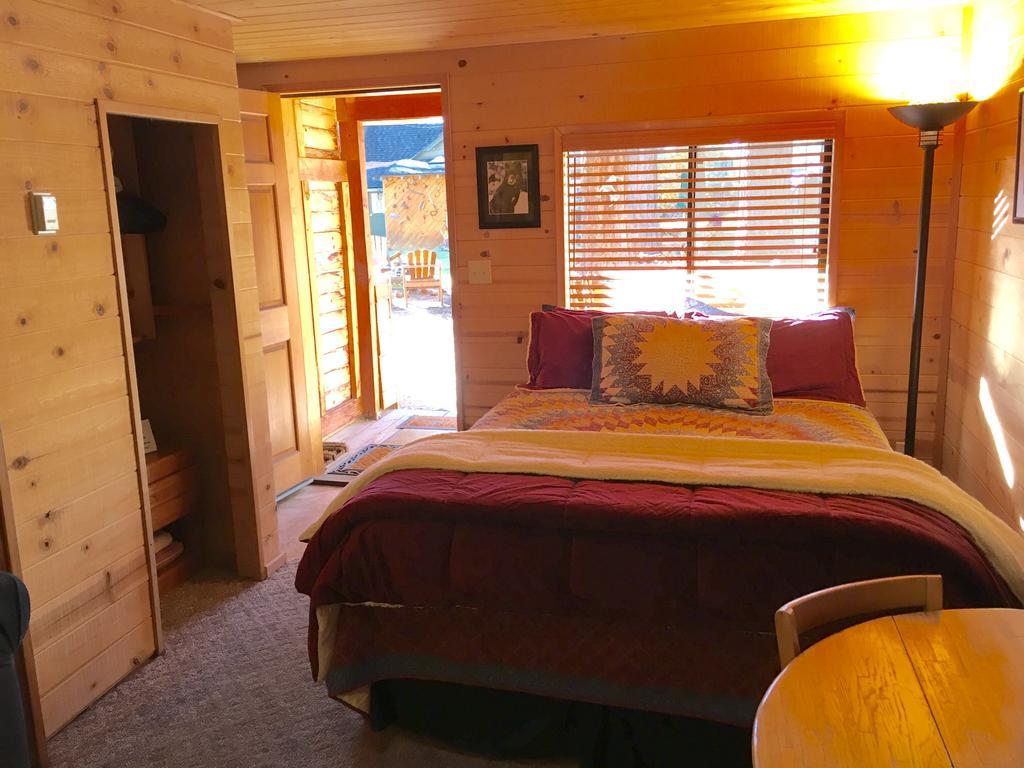 Inn Holly's Place *
