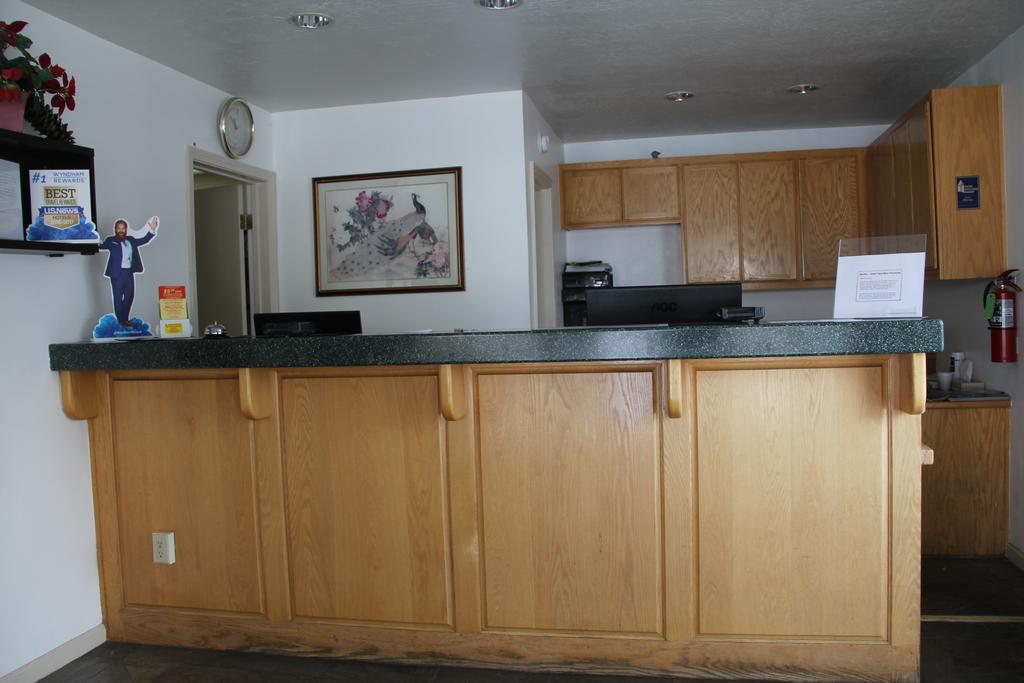Hotel Howard Johnson By Wyndham South Tahoe 2*