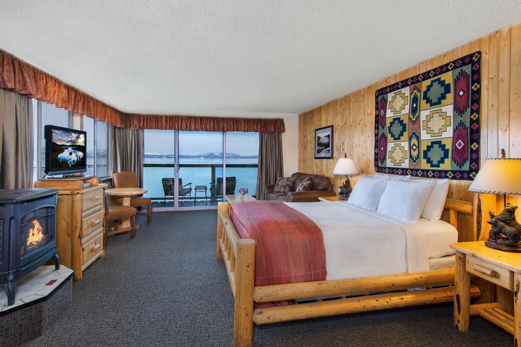 Tahoe Lakeshore & Lodge *
