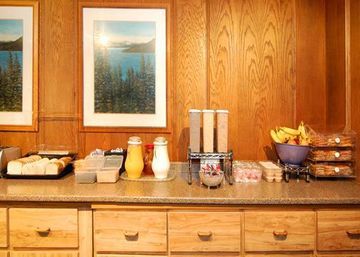 Hampton & South Tahoe Hotel 2*