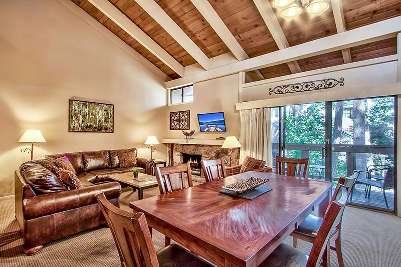 South Tahoe - Steps To & Close To Heavenly Holiday home *