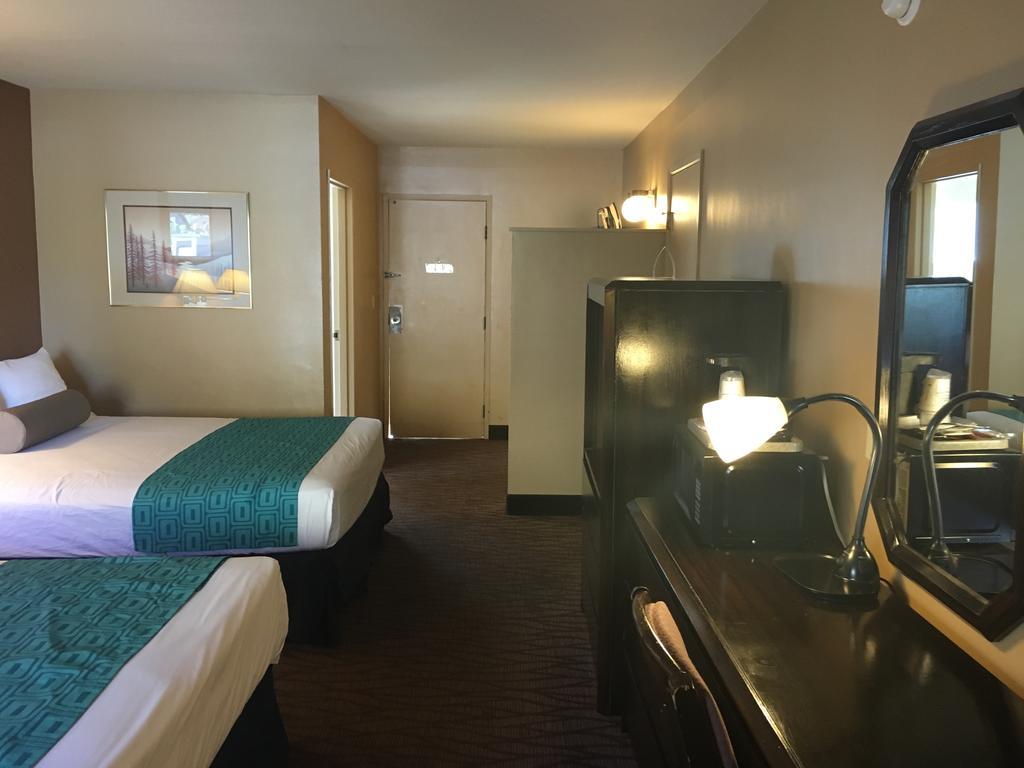 Howard Johnson By Wyndham South Tahoe Hotel South Lake Tahoe