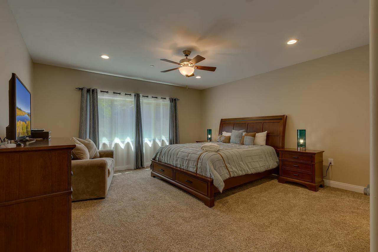 Holiday home Tahoe Woods Oasis - Three Bedroom *